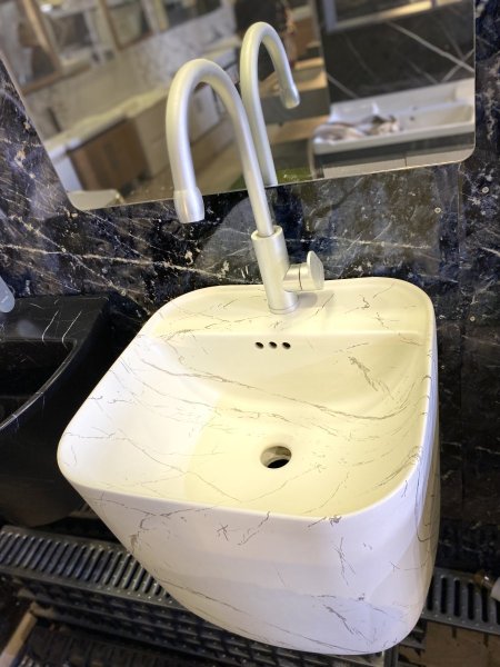 مغسله  معلقه